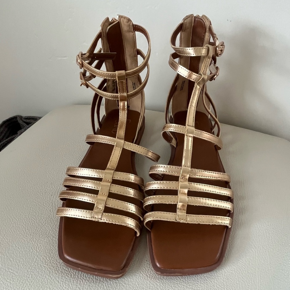 Franco Sarto Melour Gold gladiator Sandals Size 9.5 - Picture 8 of 9